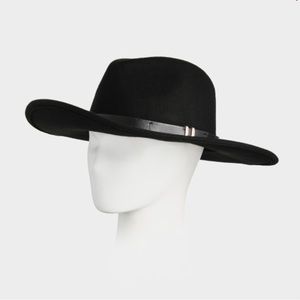 House of Harlow | NWT 100% Wool Hat